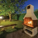 5 Bedroom In