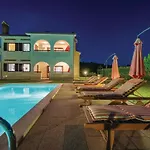 Holiday home 5 Bedroom In Karojba