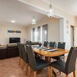 5 Bedroom In * Karojba