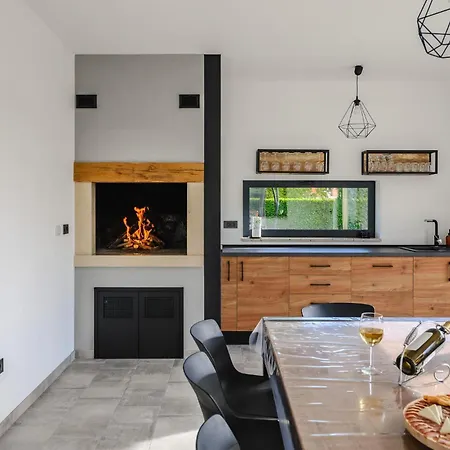5 Bedroom In Karojba Motovun